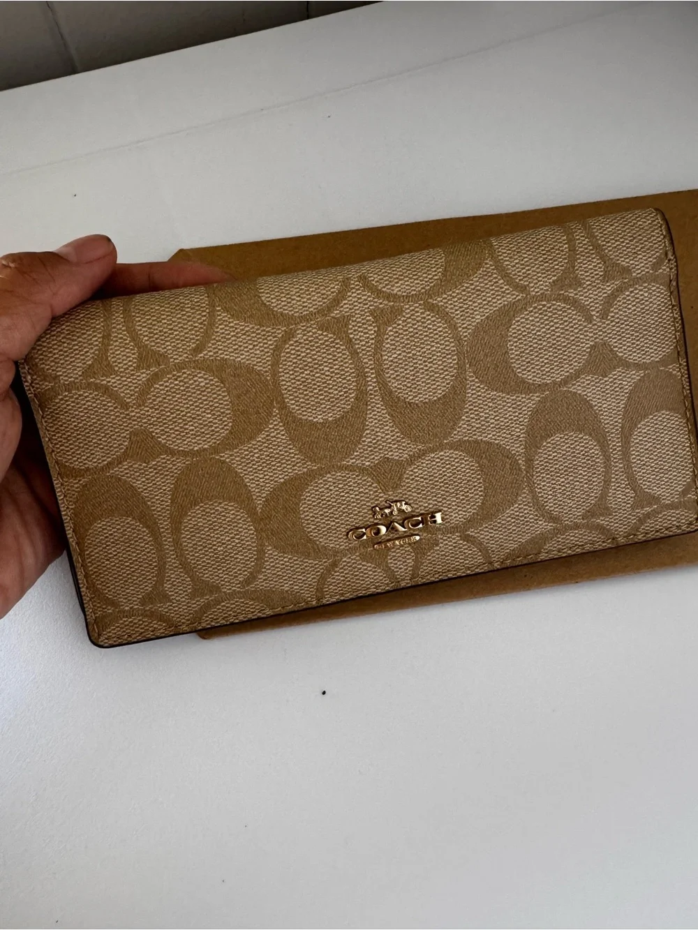 Coach Signature Continental Wallet in Khaki/Tan